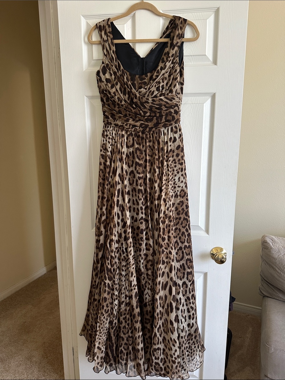 Dolce & Gabbana Silk Limited Edition Signature Leopard-Print Maxi Dress Size 40